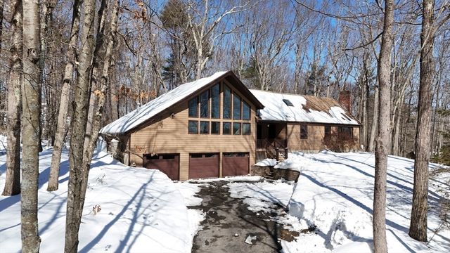 6 Laurelwood Dr, Oxford, MA 01537