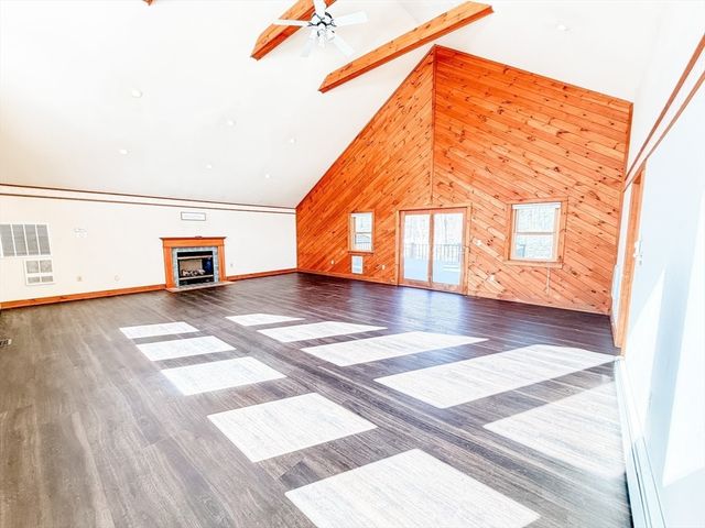 6 Laurelwood Dr, Oxford, MA 01537