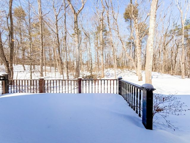 6 Laurelwood Dr, Oxford, MA 01537