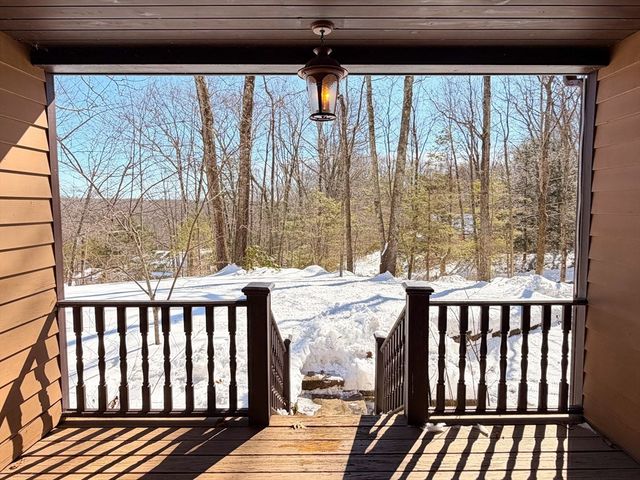 6 Laurelwood Dr, Oxford, MA 01537