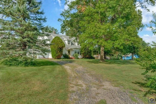 240 SW Fairlawn RD, Topeka, KS 66606