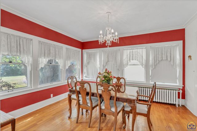 240 SW Fairlawn RD, Topeka, KS 66606