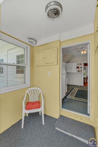 240 SW Fairlawn RD, Topeka, KS 66606