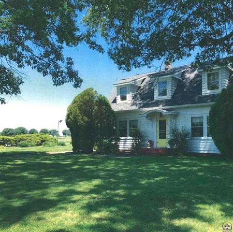 240 SW Fairlawn RD, Topeka, KS 66606