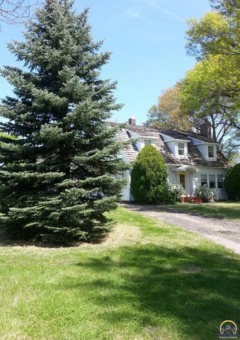 240 SW Fairlawn RD, Topeka, KS 66606