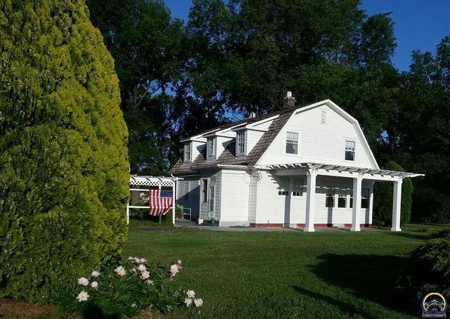 240 SW Fairlawn RD, Topeka, KS 66606