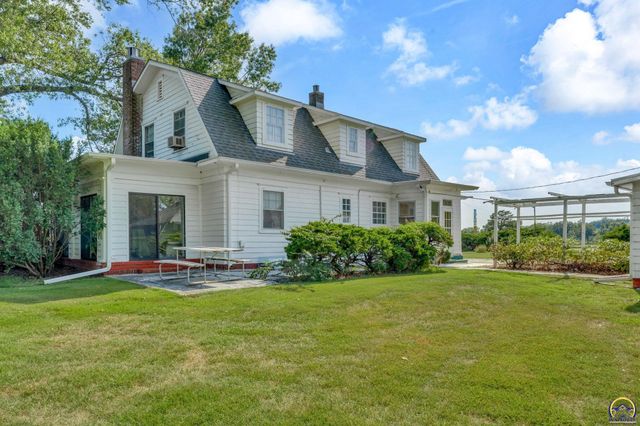 240 SW Fairlawn RD, Topeka, KS 66606