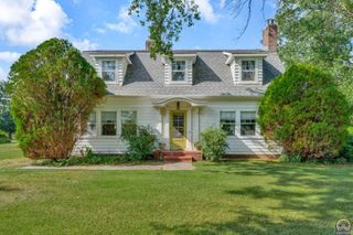 240 SW Fairlawn RD, Topeka, KS 66606