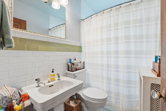 2933 Drew Avenue S, Minneapolis, MN 55416