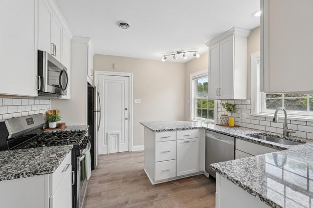 2933 Drew Avenue S, Minneapolis, MN 55416