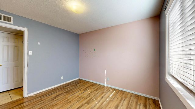 412 56th Street SW, Albuquerque, NM 87121