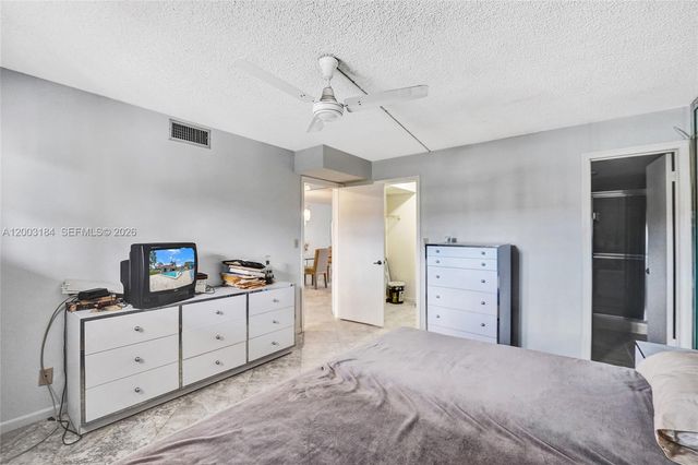811 S Hollybrook Drive 207, Pembroke Pines, FL 33025