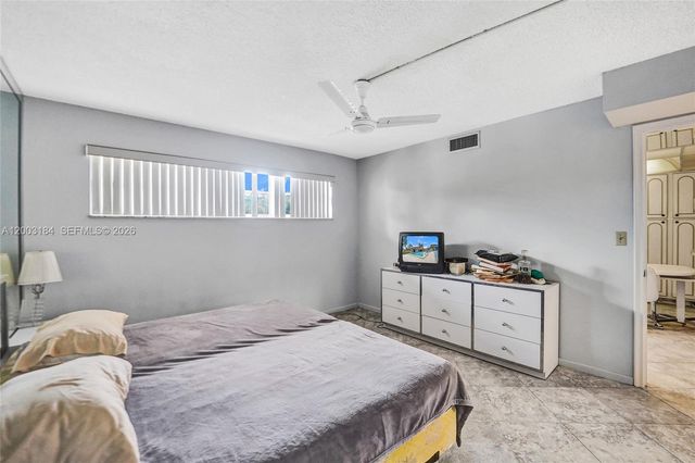 811 S Hollybrook Drive 207, Pembroke Pines, FL 33025