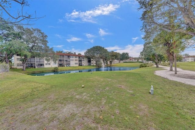 811 S Hollybrook Drive 207, Pembroke Pines, FL 33025