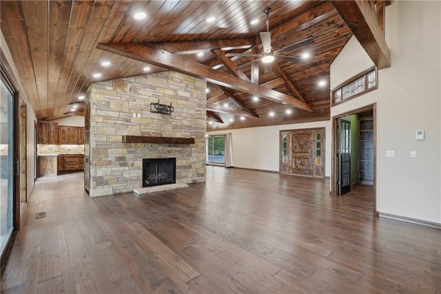 3707 Mundell Road, Eureka Springs, AR 72631