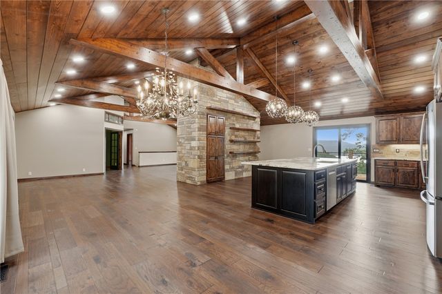 3707 Mundell Road, Eureka Springs, AR 72631