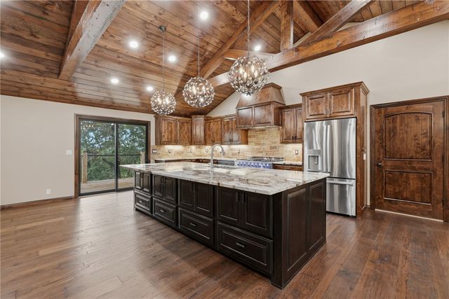 3707 Mundell Road, Eureka Springs, AR 72631