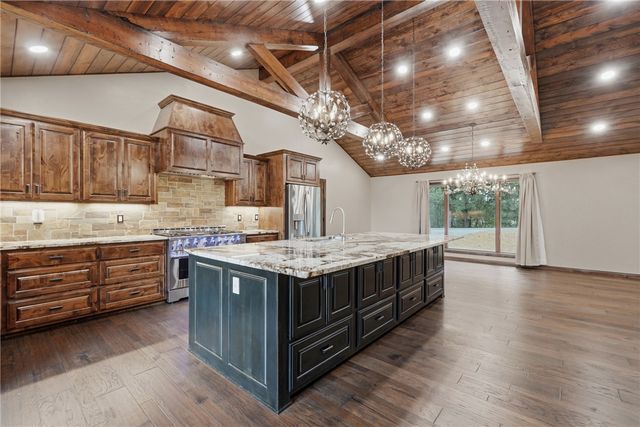 3707 Mundell Road, Eureka Springs, AR 72631