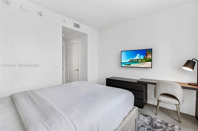 4010 S Ocean Drive R1601, Hollywood, FL 33019