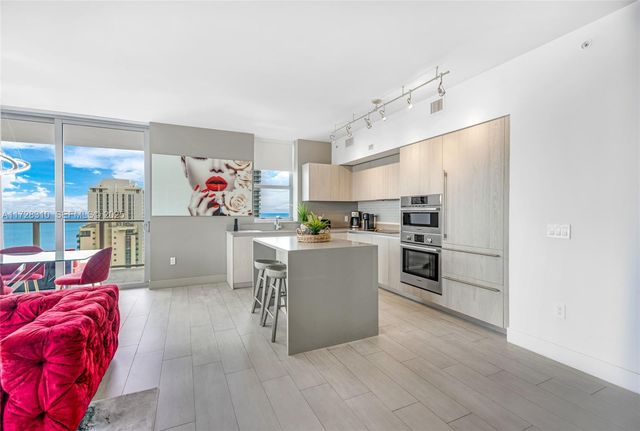 4010 S Ocean Drive R1601, Hollywood, FL 33019