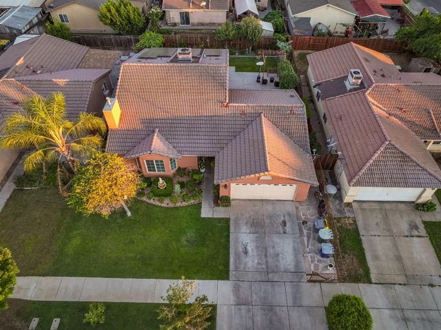 538 Saint Teressa Ct, Merced, CA 95341
