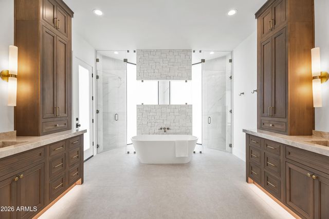 7180 E BELMONT Avenue, Paradise Valley, AZ 85253