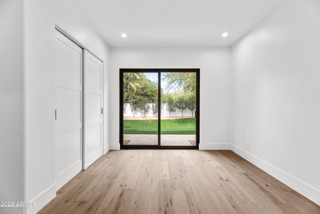 7180 E BELMONT Avenue, Paradise Valley, AZ 85253