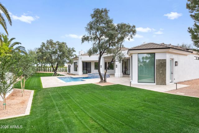 7180 E BELMONT Avenue, Paradise Valley, AZ 85253