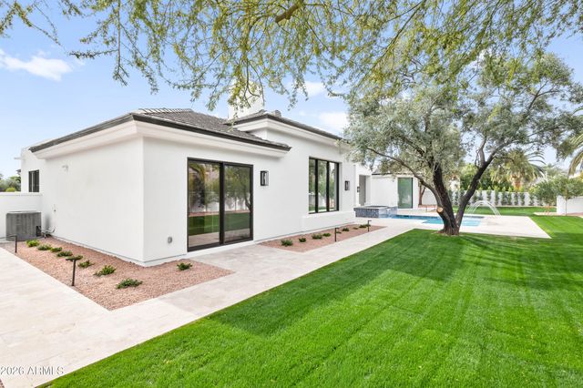 7180 E BELMONT Avenue, Paradise Valley, AZ 85253