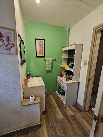 738 W 1st St., Alice, TX 78332