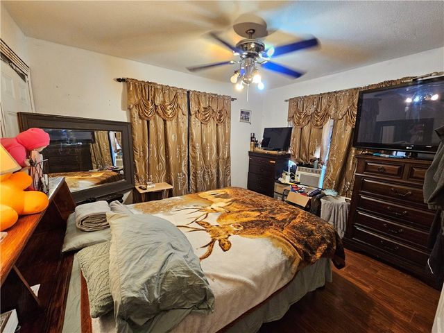 738 W 1st St., Alice, TX 78332