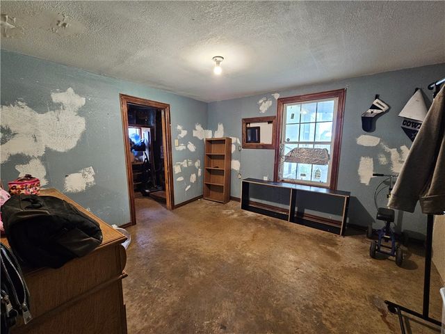 738 W 1st St., Alice, TX 78332