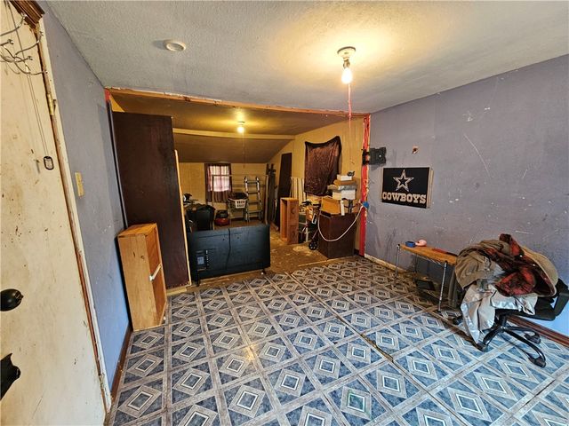 738 W 1st St., Alice, TX 78332
