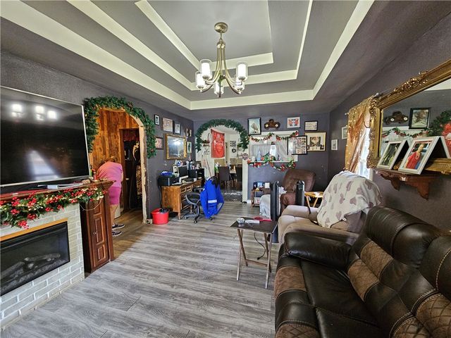 738 W 1st St., Alice, TX 78332