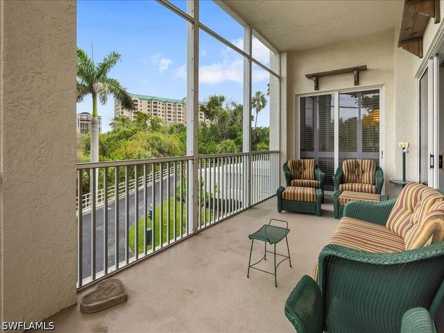 5550 Heron Point DR 105, Naples, FL 34108