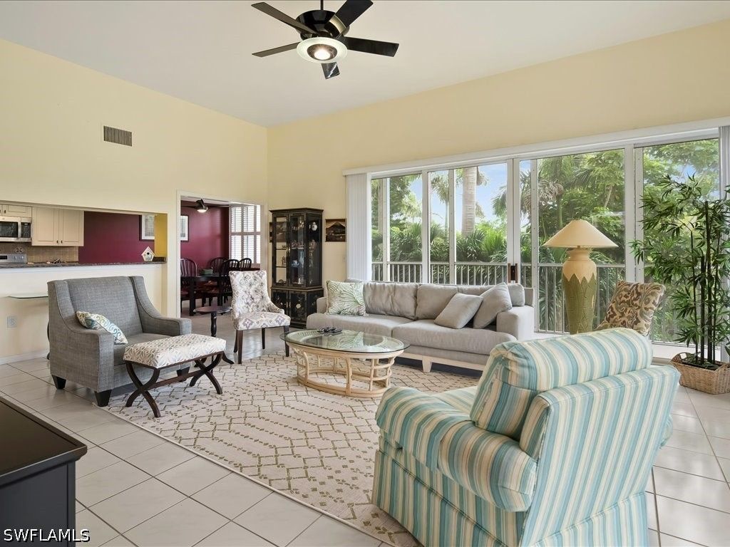 5550 Heron Point DR 105, Naples, FL 34108