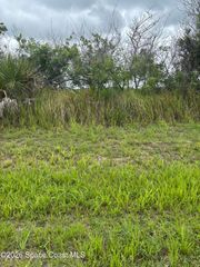 2387 SW Tarboro Terrace SW, Palm Bay, FL 32908