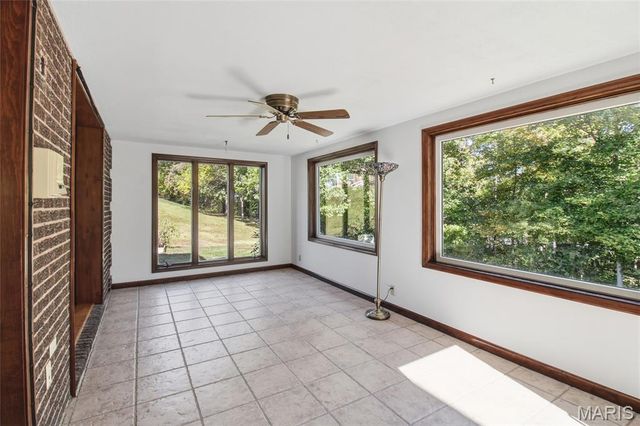 8754 Boverie Drive, Ste Genevieve, MO 63670