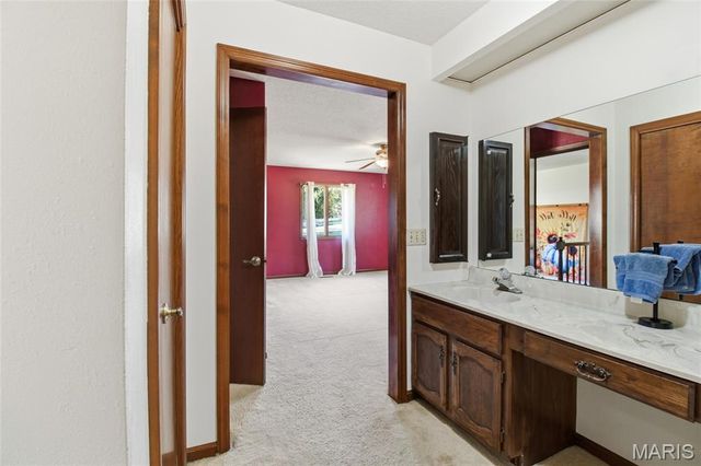 8754 Boverie Drive, Ste Genevieve, MO 63670