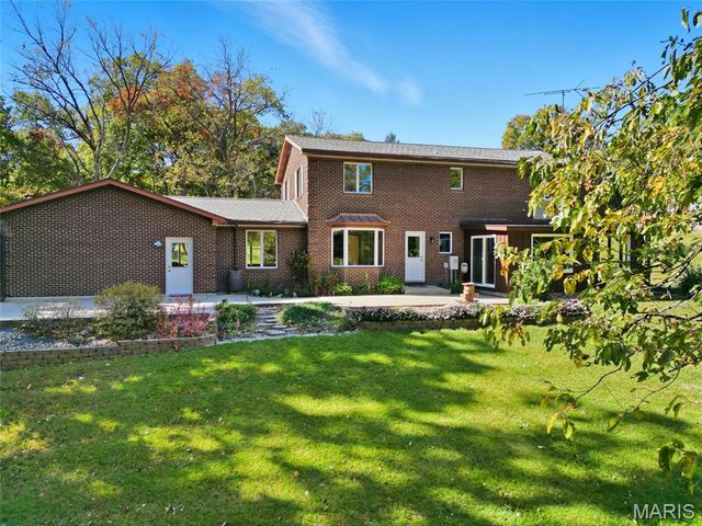 8754 Boverie Drive, Ste Genevieve, MO 63670
