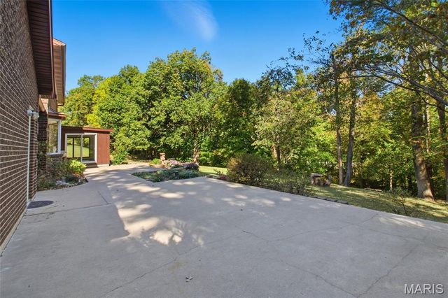 8754 Boverie Drive, Ste Genevieve, MO 63670