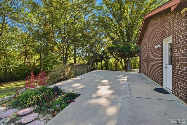 8754 Boverie Drive, Ste Genevieve, MO 63670