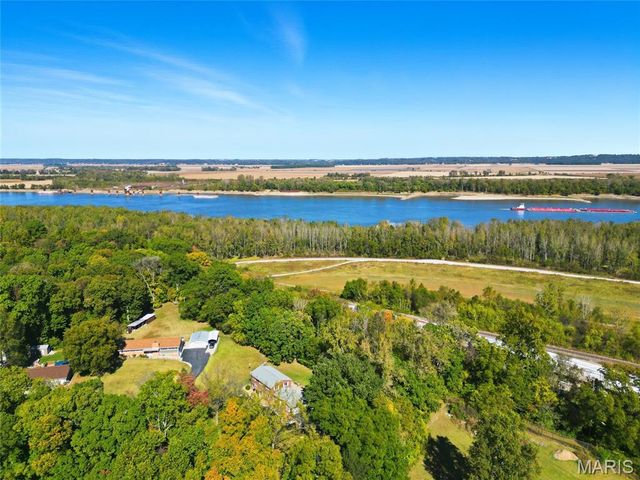 8754 Boverie Drive, Ste Genevieve, MO 63670