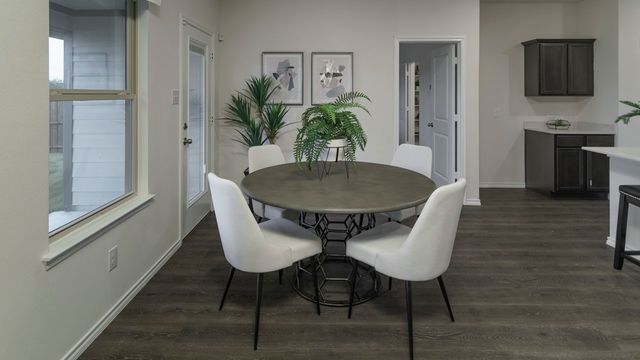 3100 Charleston Drive, Ennis, TX 75119