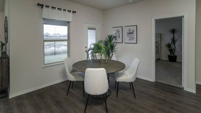 3100 Charleston Drive, Ennis, TX 75119