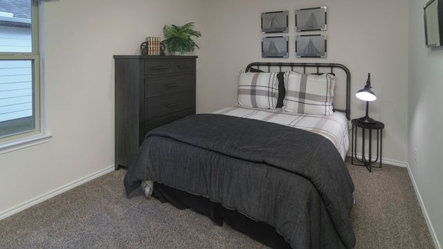 3100 Charleston Drive, Ennis, TX 75119
