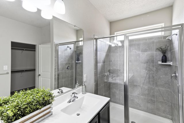 6923 Silver Moon Road NW, Albuquerque, NM 87114
