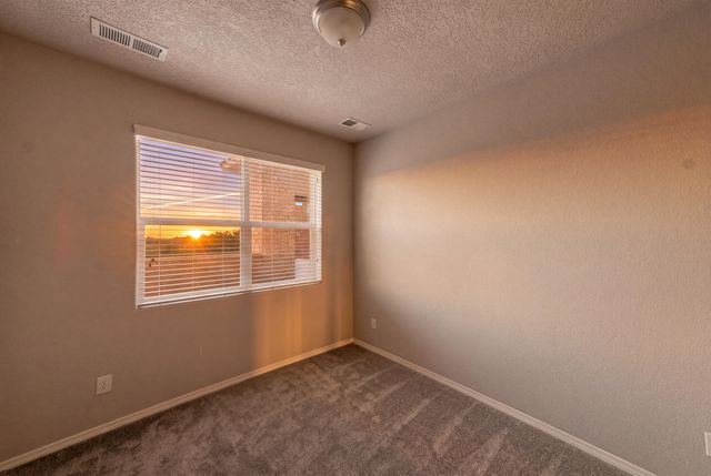 6923 Silver Moon Road NW, Albuquerque, NM 87114