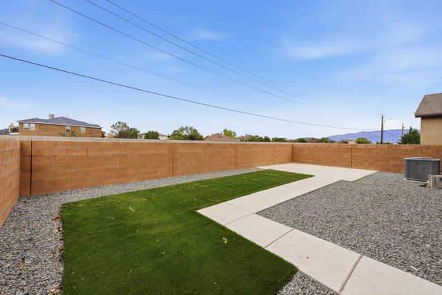 6923 Silver Moon Road NW, Albuquerque, NM 87114