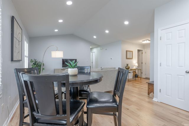 7126 W Prominence Pointe, Bloomington, IN 47404